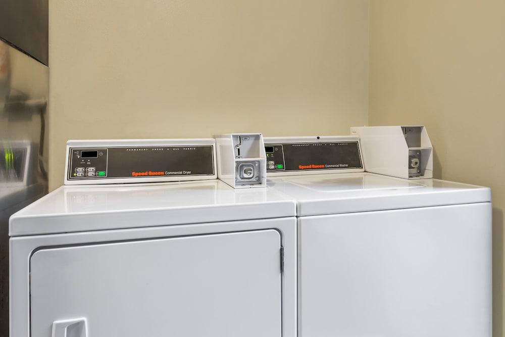 Days Inn & Suites By Wyndham Mesa Near Phoenix Esterno foto