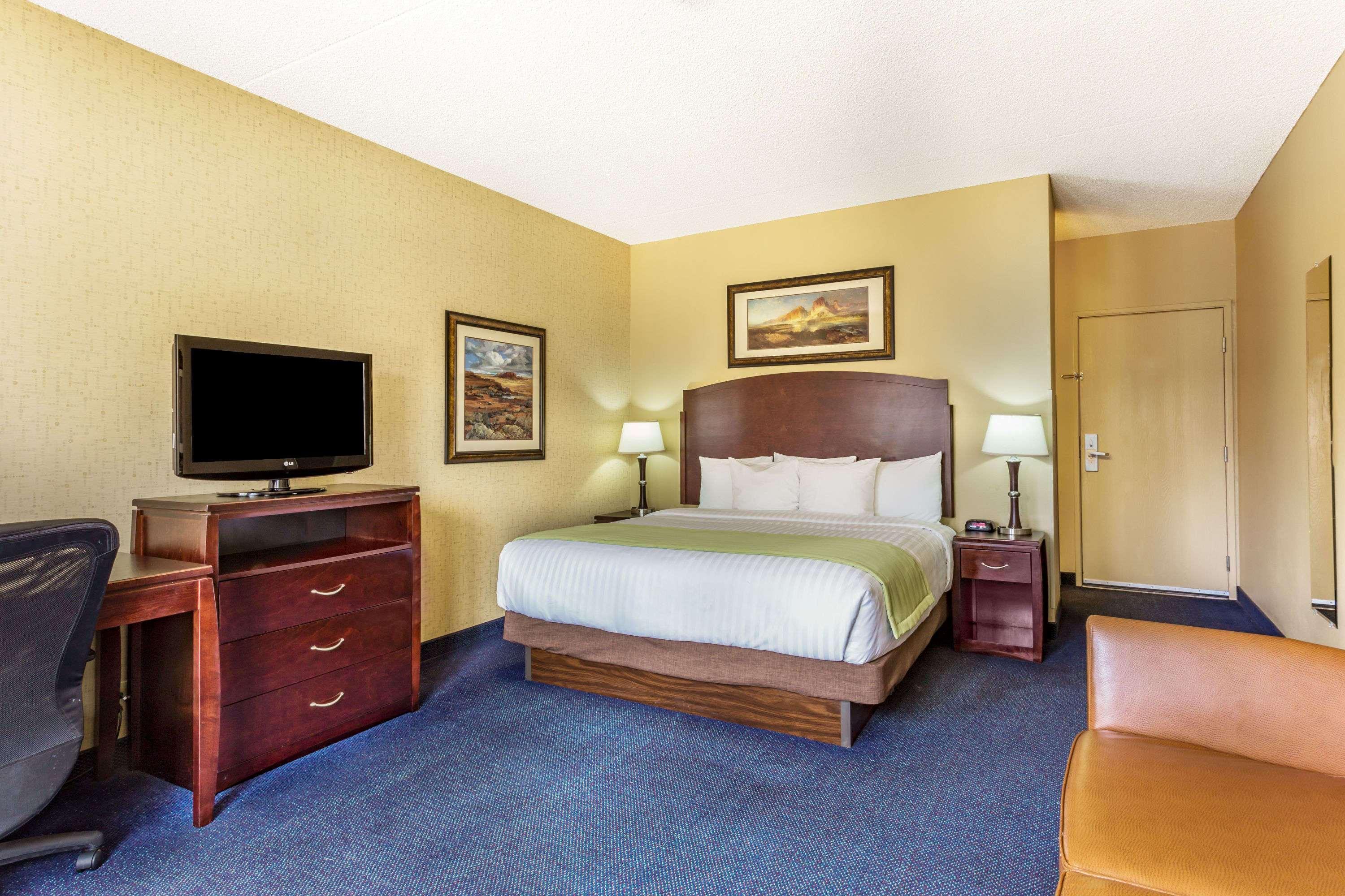 Days Inn & Suites By Wyndham Mesa Near Phoenix Esterno foto