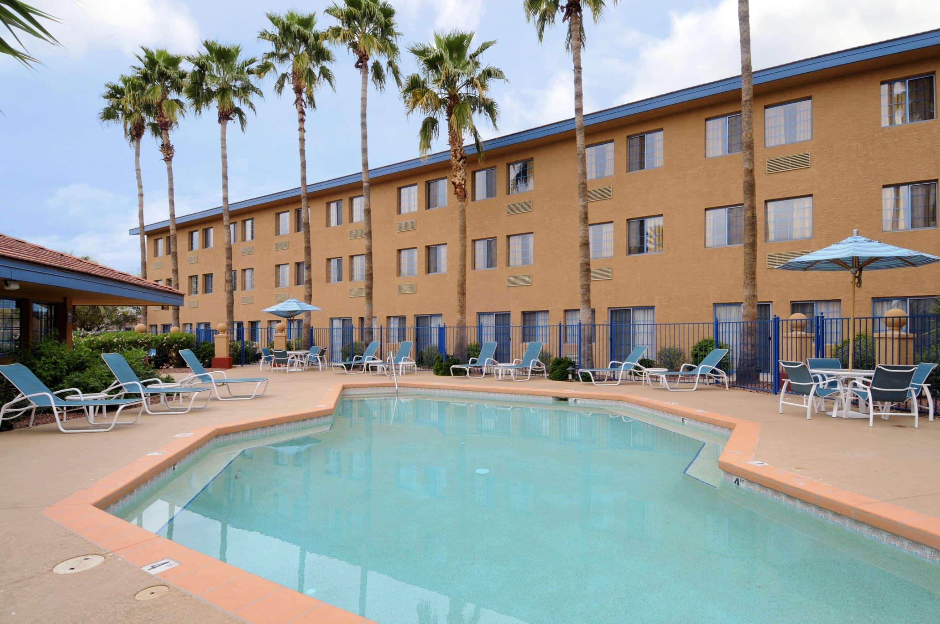 Days Inn & Suites By Wyndham Mesa Near Phoenix Esterno foto