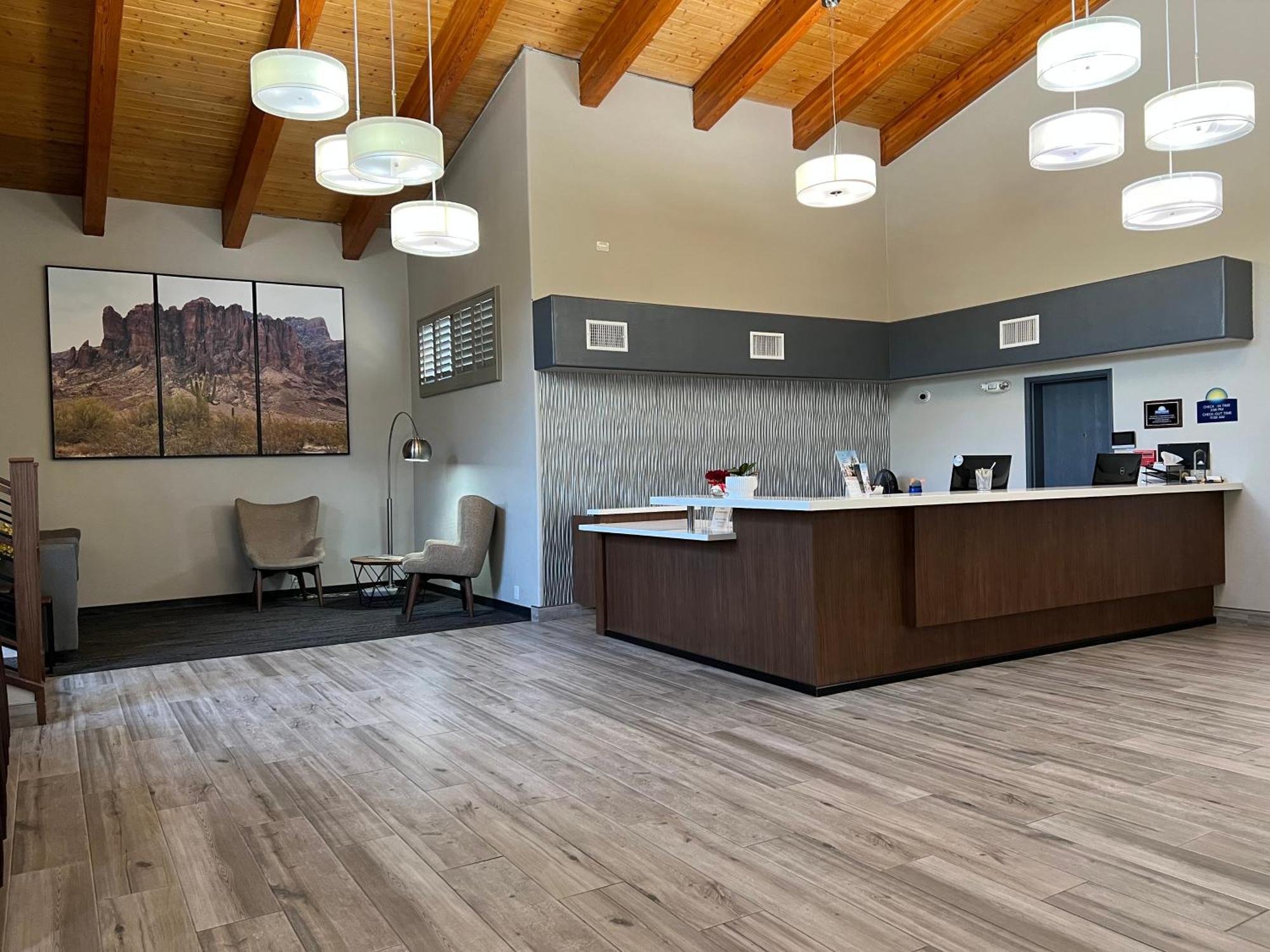 Days Inn & Suites By Wyndham Mesa Near Phoenix Esterno foto