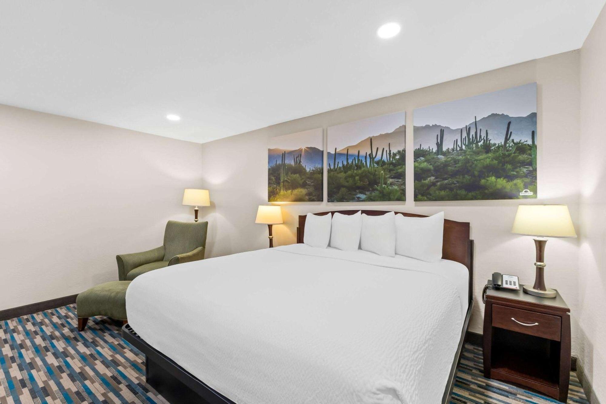 Days Inn & Suites By Wyndham Mesa Near Phoenix Esterno foto