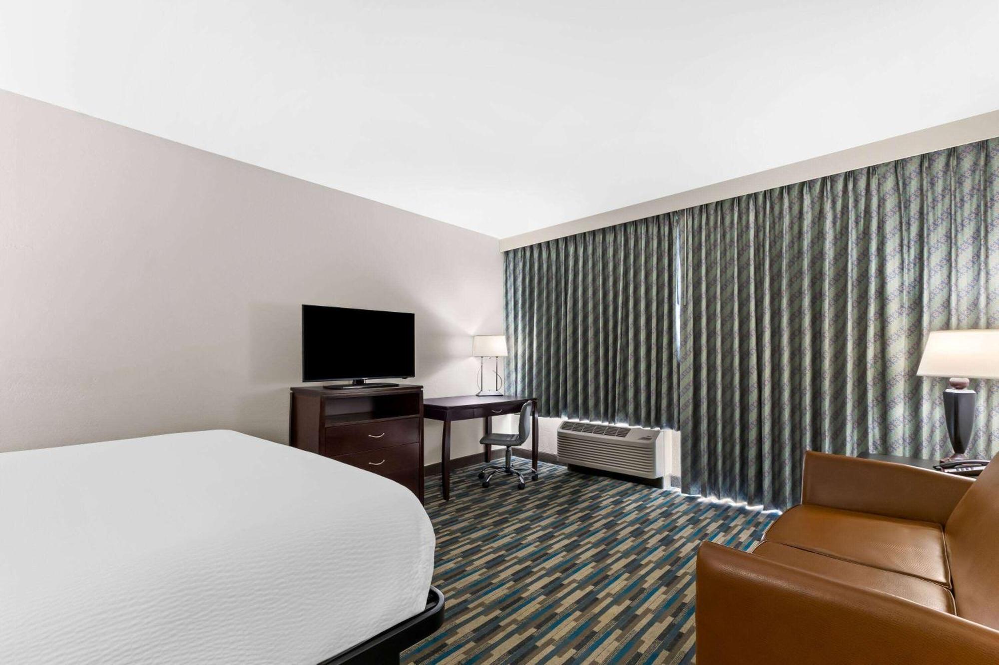 Days Inn & Suites By Wyndham Mesa Near Phoenix Esterno foto