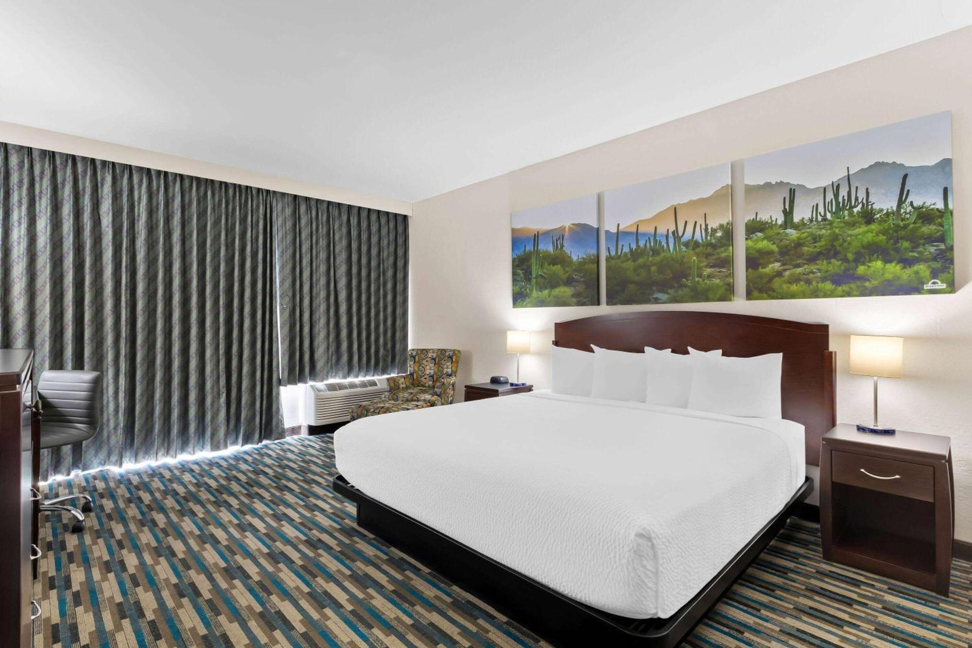 Days Inn & Suites By Wyndham Mesa Near Phoenix Esterno foto