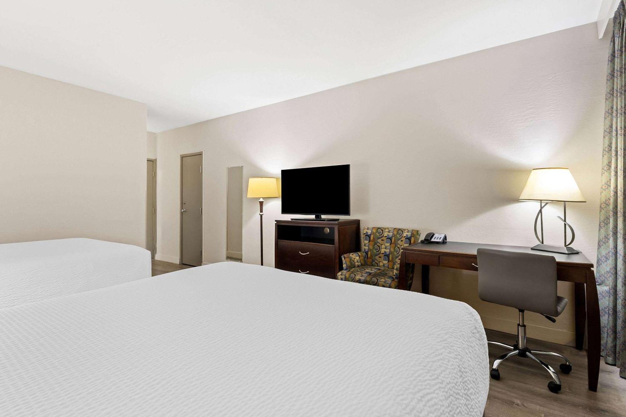 Days Inn & Suites By Wyndham Mesa Near Phoenix Esterno foto