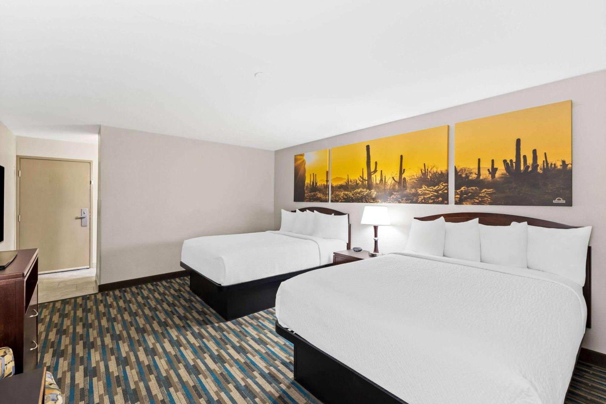 Days Inn & Suites By Wyndham Mesa Near Phoenix Esterno foto