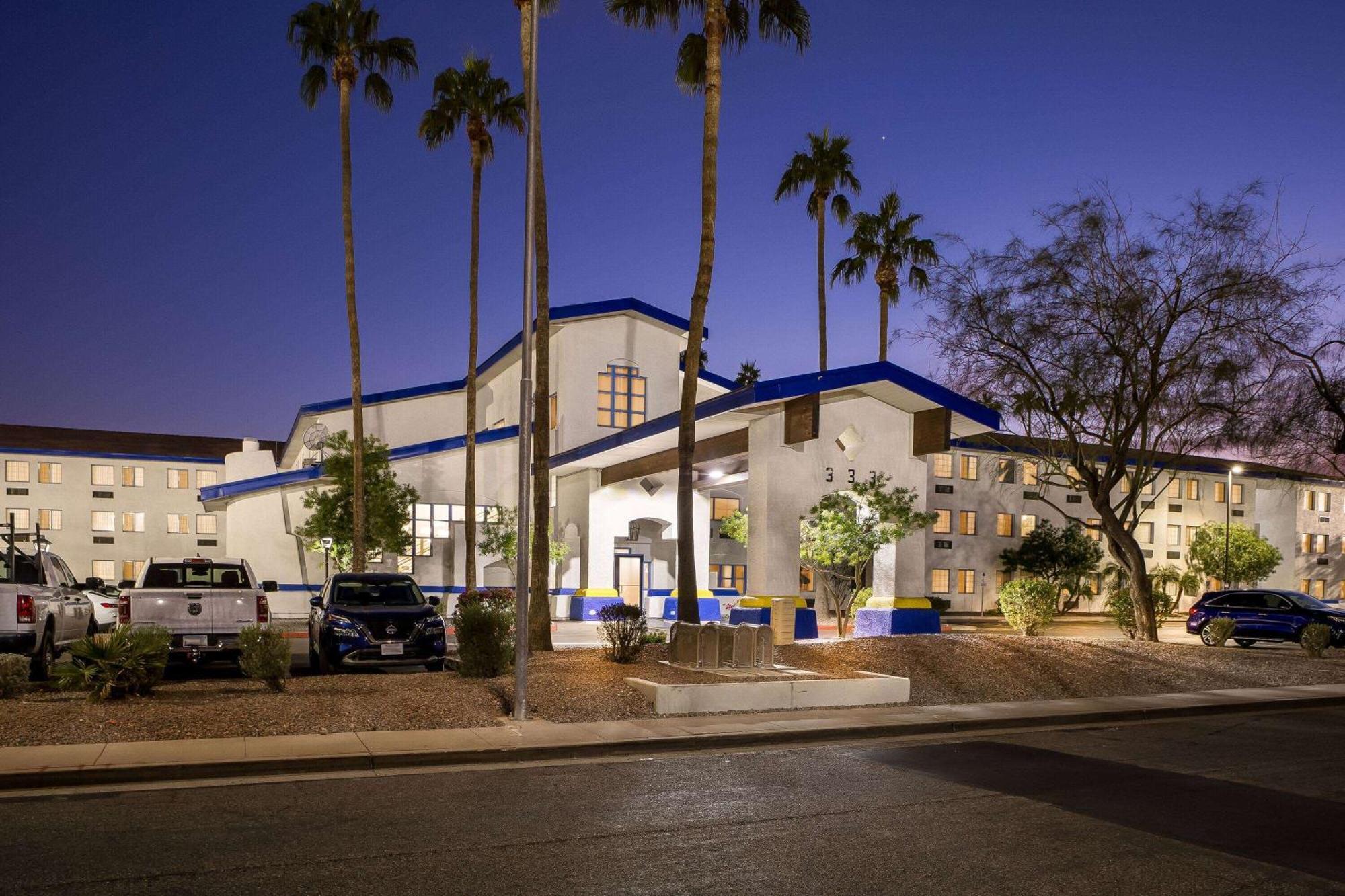 Days Inn & Suites By Wyndham Mesa Near Phoenix Esterno foto