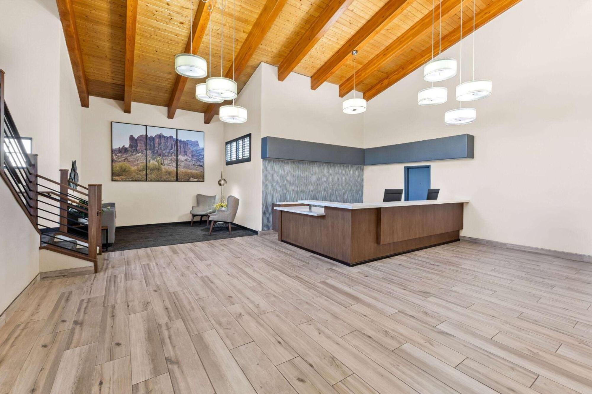 Days Inn & Suites By Wyndham Mesa Near Phoenix Esterno foto